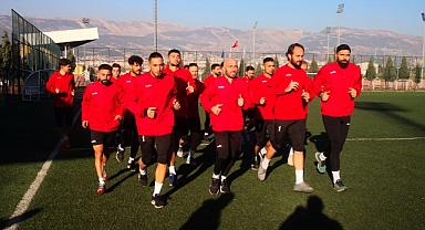 Kahramanmaraş İstiklalspor İkinci Yarı Hazırlıklarına Başladı