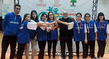 SANKO Okulları Basketbol Takımı İl İkincisi Oldu