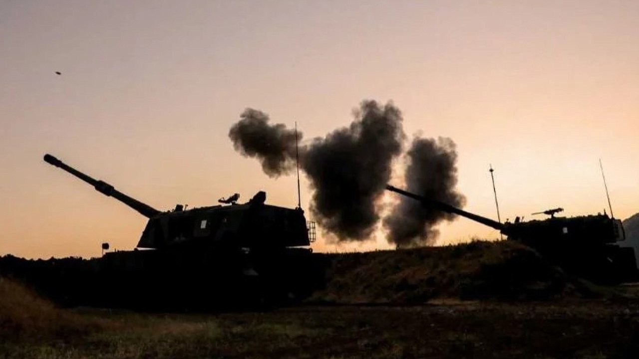 Teröristler hendeklere gömüldü