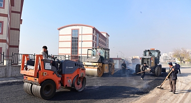 Yahya Kemal Mahallesine Sıcak Asfalt Seriliyor 