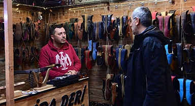 Tarihi Kapalı Çarşı’da Esnaf Kepenk Açmaya Başladı