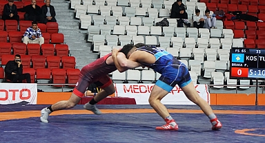 Uluslararası 12 Şubat U20 Güreş Turnuvası'nın Açılışı Gerçekleştirildi