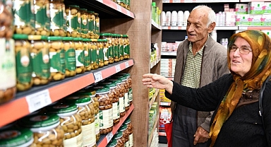 900 üründe fiyatlarını sabitledi