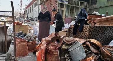Bakırcılar Enkaz Altında Kurtulmayı Bekliyor!