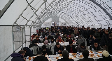 Büyükşehir’in Aşevi Ramazan’ın İlk Gününde Misafirlerini Ağırladı