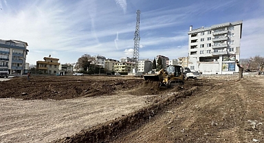 Büyükşehir Prefabrik Çarşı’da Altyapı Çalışmalarını Sürdürüyor