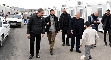 Depremzedeler, EXPO 2023 alanına kurulan konteyner kente yerleşmeye başladı