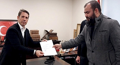 Dr. Ali Ünsal, aday adaylığı müracaatını yaptı