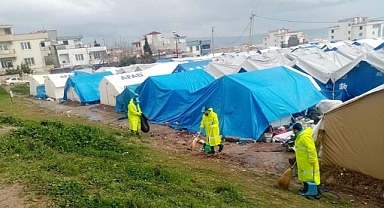 Dulkadiroğlu Belediyesi Ekipleri Çevre Temizliğinde