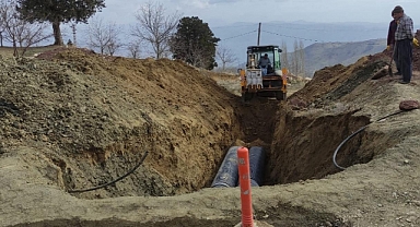 Dulkadiroğlu’nda Depremden Etkilenen Kırsal Mahallelerde Altyapı Çalışmaları Sürüyor