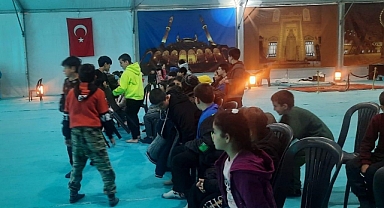 Abdülhamid Han Camii'nde Hasene bayram neşesi