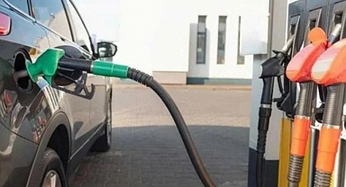 Akaryakıta bayram öncesi indirim