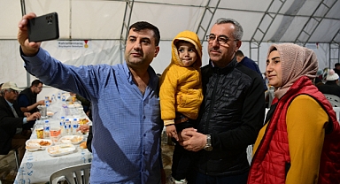 Başkan Güngör, Ramazan’ın Son Gününde de Vatandaşlarlaydı