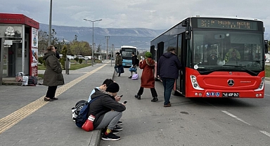 Büyükşehir Toplu Taşımada Hat Sayısını ve Çalışma Saatlerini Artırdı