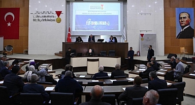 Deprem Sonrası İlk Meclis Toplandı