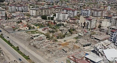 Depremlerde 5 bin kişinin yakınları tespit edilemedi