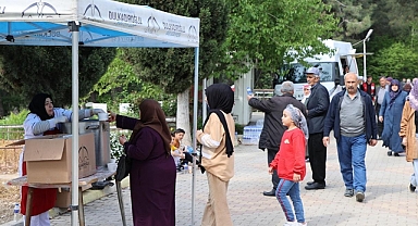 Dulkadiroğlu Belediyesi’nden Çorba İkramı
