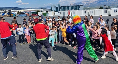 Geçici Barınma Merkezindeki Çocuklara Eğlence Dolu Program