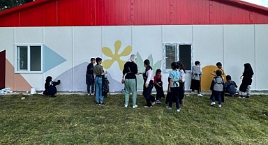 Kahramanmaraş'ta depremzede çocuklara oyunlu tedavi