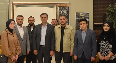 Milletvekili adayı kurt, gençlerle bir araya geldi!