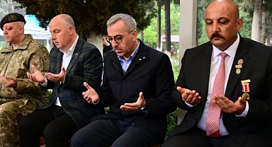 Şehitler Kabirleri Başında Dualarla Yâd Edildi