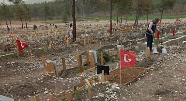 Şehitlik ve Mezarlıklarda Bayram Mesaisi