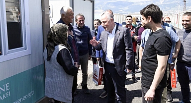 Vali Coşkun, Çadır Kentlerdeki Vatandaşlarımızla Bayramlaştı