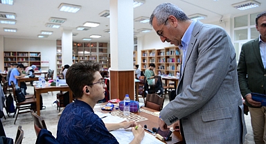 Başkan Güngör NFK’da Gençlerle Bir Araya Geldi