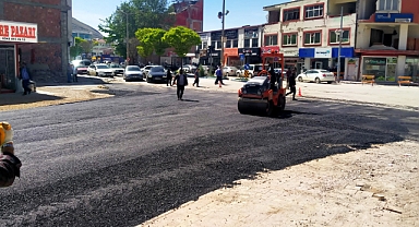 Büyükşehir, Elbistan’da Yol Yenileme Çalışmalarını Sürdürüyor
