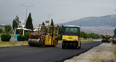 Büyükşehir, Genç Osman Servis Yolu’nun Asfaltını Yeniliyor