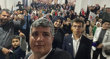 Yeniden Refah Partisi'nden miting gibi toplantı
