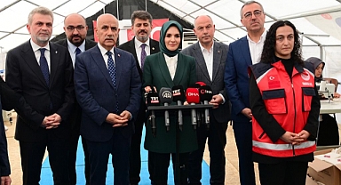 Bakan Göktaş Karacasu Geçici Barınma Merkezi’ni Ziyaret Etti