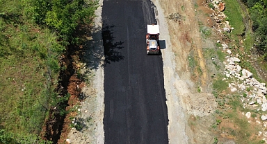 Büyükşehir, Andırın’da Yol Çalışmalarını Sürdürüyor