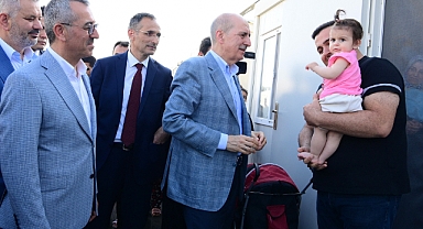 Kurtulmuş ve Güngör’den Konteyner Kent’te Bayram Ziyareti