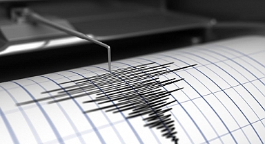 Adana'da 5,5'lik deprem!
