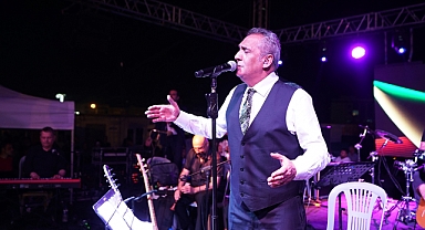 Âşık Veysel, Vefatının 50’nci Yılında Türküleriyle Anıldı