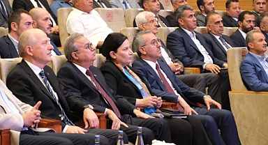 Başkan Güngör, Deprem Bölgesi Belediye Başkanları İstişare Toplantısı’na Katıldı