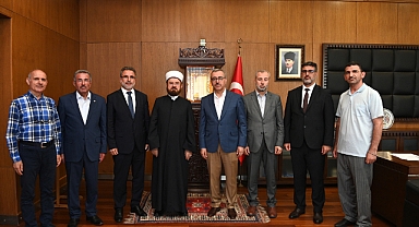 Başkan Güngör, Dünya Müslüman Âlimler Birliği Genel Sekreteri Karadaği ile Bir Araya Geldi