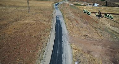 Büyükşehir, Afşin’de Kırsal Mahallelerin Yollarını Yeniliyor