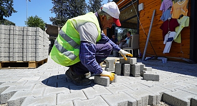 Büyükşehir, Geçici Çarşıda Üstyapı İmalatlarını Sürdürüyor