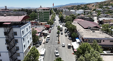 Büyükşehir Türkoğlu’nda İstiklal Caddesi’ni Yeniledi