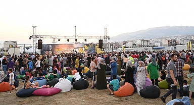 Umut Kent Fenerbahçe Mahallesi Depremzedelerin Hizmetine Sunuldu