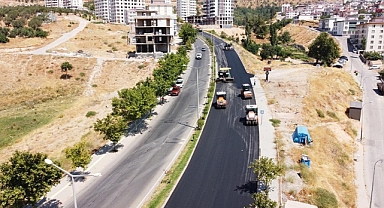 Adil Erdem Bayazıt Bulvarı’nı Yenileniyor