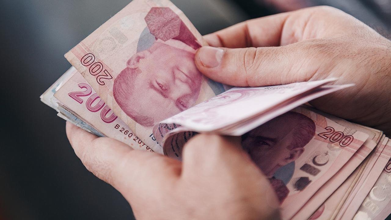 Emekli maaşına ne zaman zam olacak? Uzmanlar tarih verdi