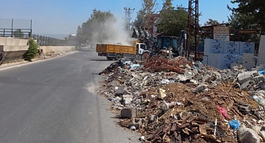 Kahramanmaraş’ta İnşaat Atıkları Temizleniyor