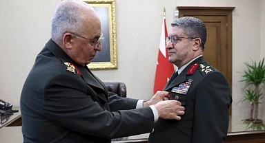 Kara Kuvvetleri'nde devir-teslim