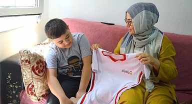 Büyükşehir’den DMD Hastası Seydihan’ı Mutlu Eden Ziyaret