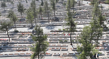 Büyükşehir, Kapıçam Mezarlığı’nda Çevre Düzenlemesini Sürdürüyor