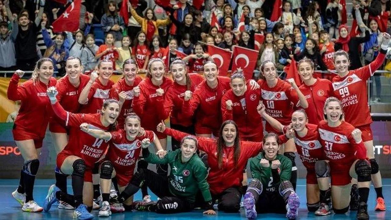 Kadın A Milli Takımı'nın aday kadrosu açıklandı