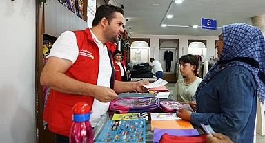 Kırtasiye Desteği Yüzleri Güldürdü